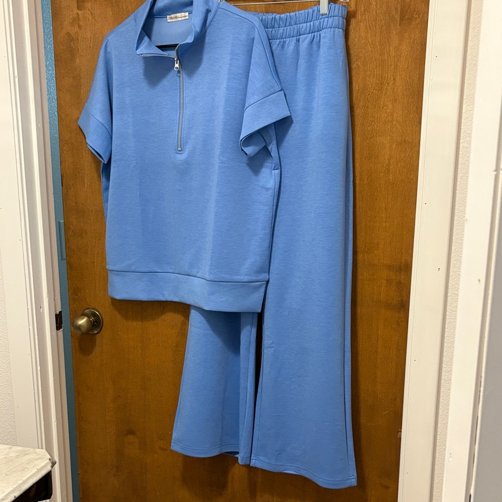 262. Zenana Blue Lounge set